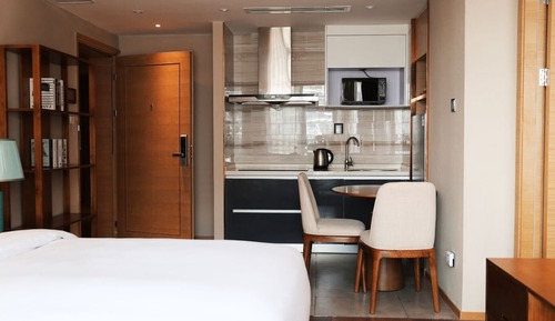 Deluxe Triple Room, City View