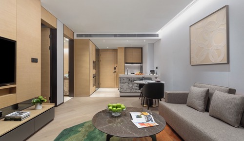 Deluxe Suite
