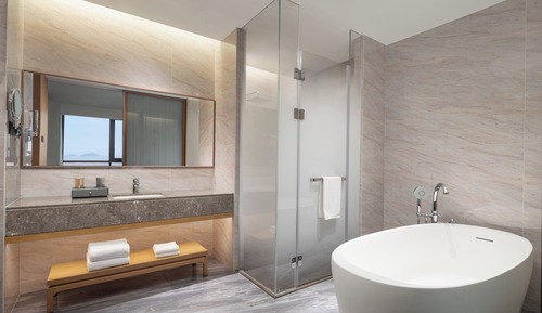 Suite, 1 King Bed, Bay View