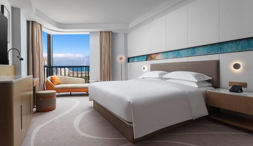 Deluxe Room, 1 King Bed with Sofa bed, Non Smoking, Sea View
