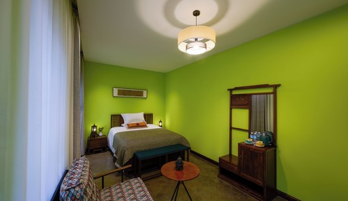 Superior Room, 1 Queen Bed, Courtyard View, Ground Floor