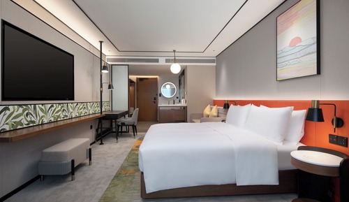 Standard Room, 1 King Bed