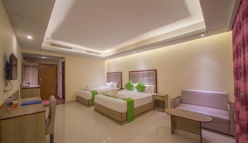 Deluxe Twin Room, City View