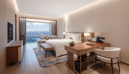 Executive Premier Lake View King