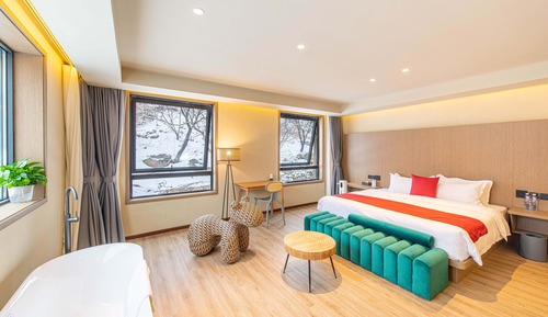 Signature Room