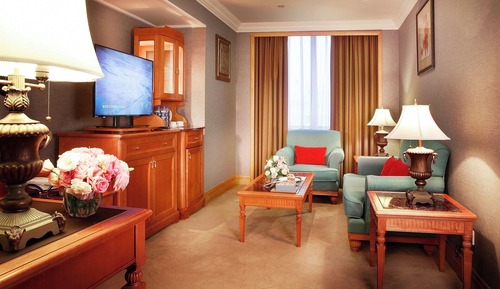 Deluxe Suite ,1 King Bed