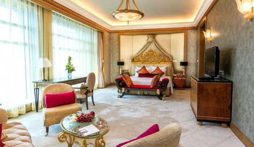 Executive Suite (Collection)