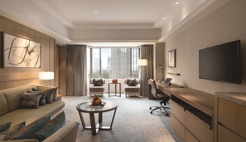 Valley Wing, Executive Suite, 1 King Bed