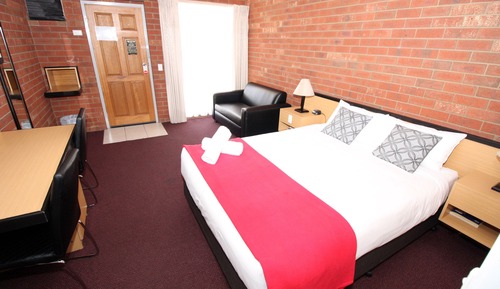 Standard Queen Room