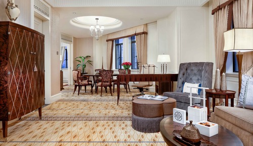 Signature Riverview Suite