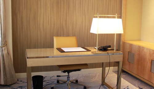 Ambassador Suite, Club Lounge Access (High Floor)