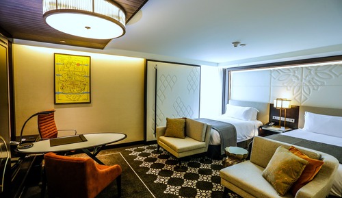 Club Room, 2 Twin Beds, Smoking, Club Lounge Access