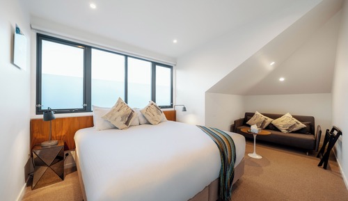 Luxury Two Bedroom Penthouse (Opera House View)
