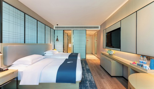 Comfort Twin Room, City View