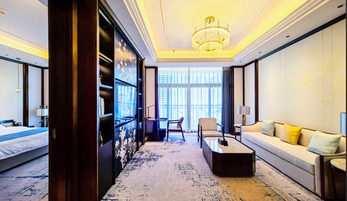 Family Suite, Balcony, Park View