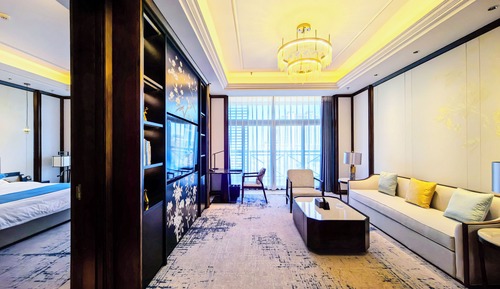 Superior Suite, Balcony, Park View