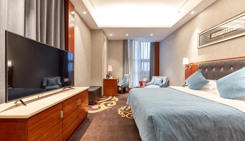 Standard Double Room, 1 Queen Bed, Non Smoking, City View