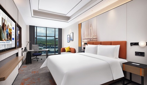 Superior Room, City View