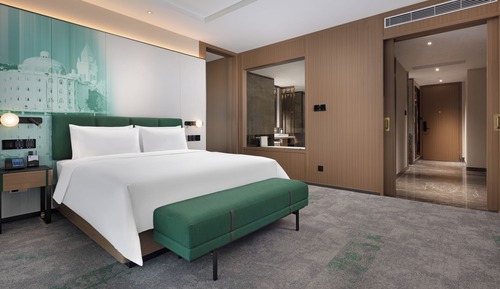 Superior Suite, Balcony, City View