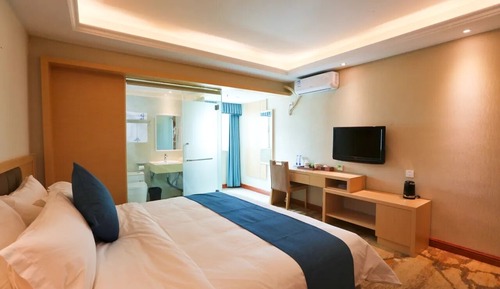 Deluxe Double Room, City View