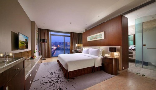 Standard Single Room, Balcony, Partial Lake View