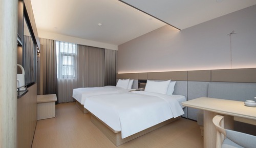 Superior Double Room, City View