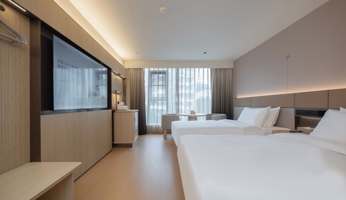 Superior Twin Room, City View