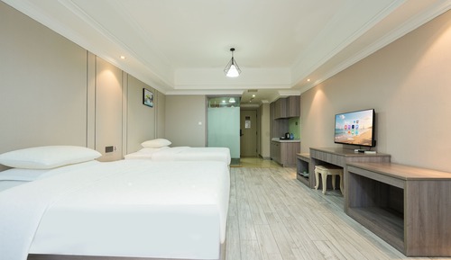 Superior Twin Room, City View