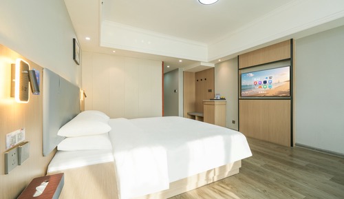 Superior Double Room, City View