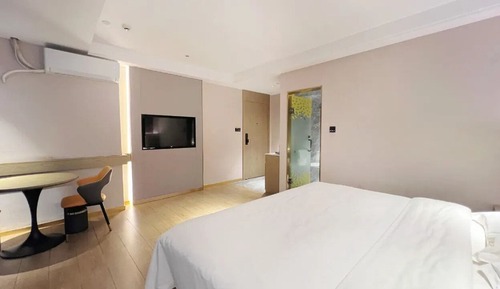 Comfort Double Room, City View