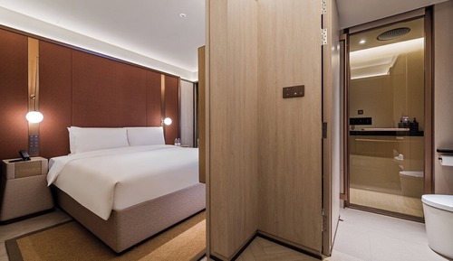 Luxury Double Room, City View