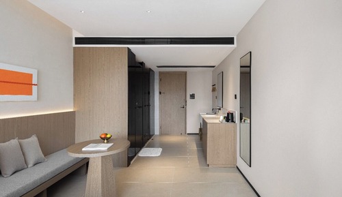 Grand Twin Room, City View