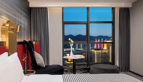 Deluxe Double Room, City View