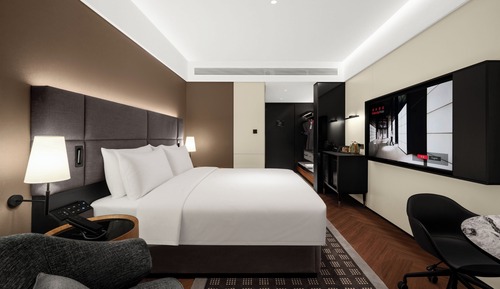 Classic Double Room, City View