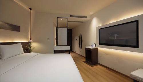 Superior Double Room, City View