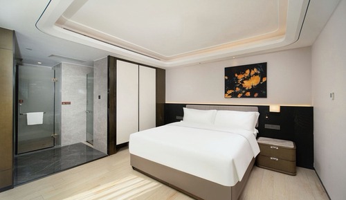 Family Suite, City View