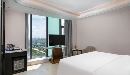 Superior Double Room, City View