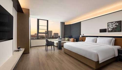 Deluxe Room, 1 King Bed, Non Smoking