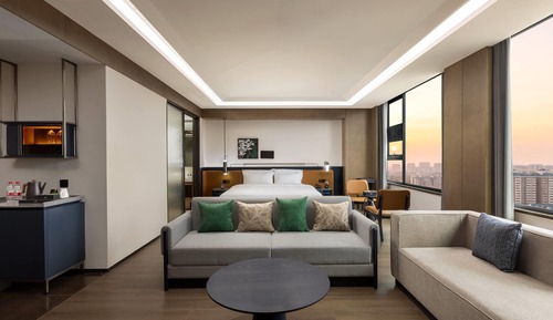 Executive Suite, 1 King Bed, Non Smoking