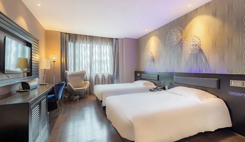 Basic Twin Room, Multiple Beds, Housekeeping, City View
