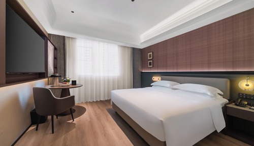 Superior King size bed room
