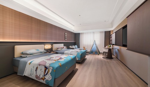 HAOHAO Parent-Child Themed Twin Room
