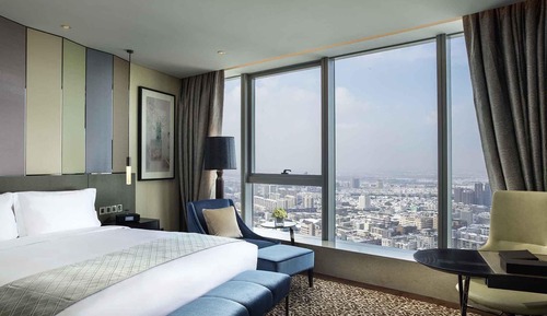 Superior Room, 1 King Bed, City View