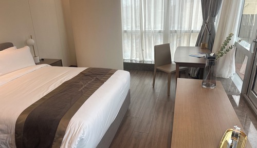 Family Apartment, City View