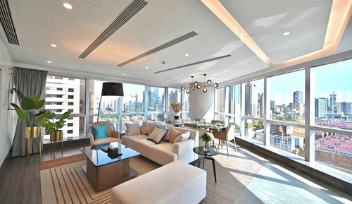 Senior Suite, City View