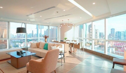Premier Suite, City View