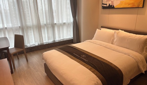 City Suite, City View