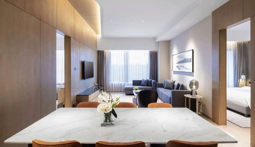 Luxury Suite