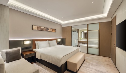 Family Suite With 2 King Beds Room