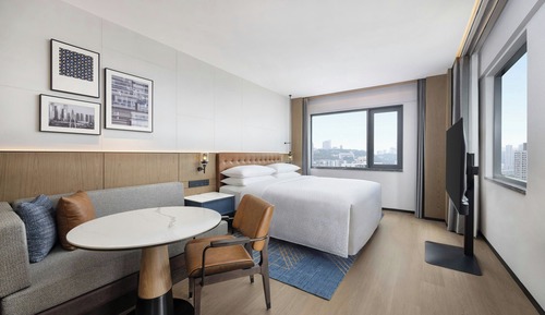 Room, 1 King Bed, City View